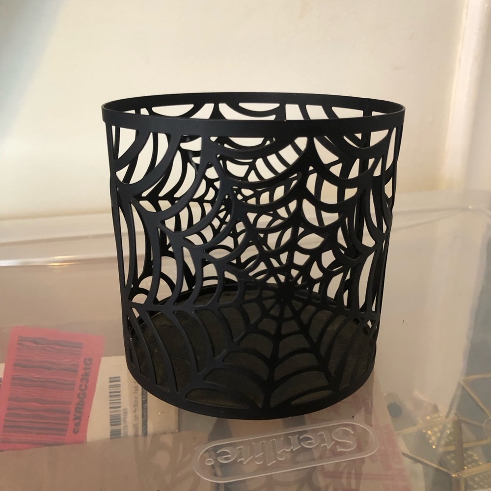💚 SALE! Spiderweb Candle Holder 🕸️